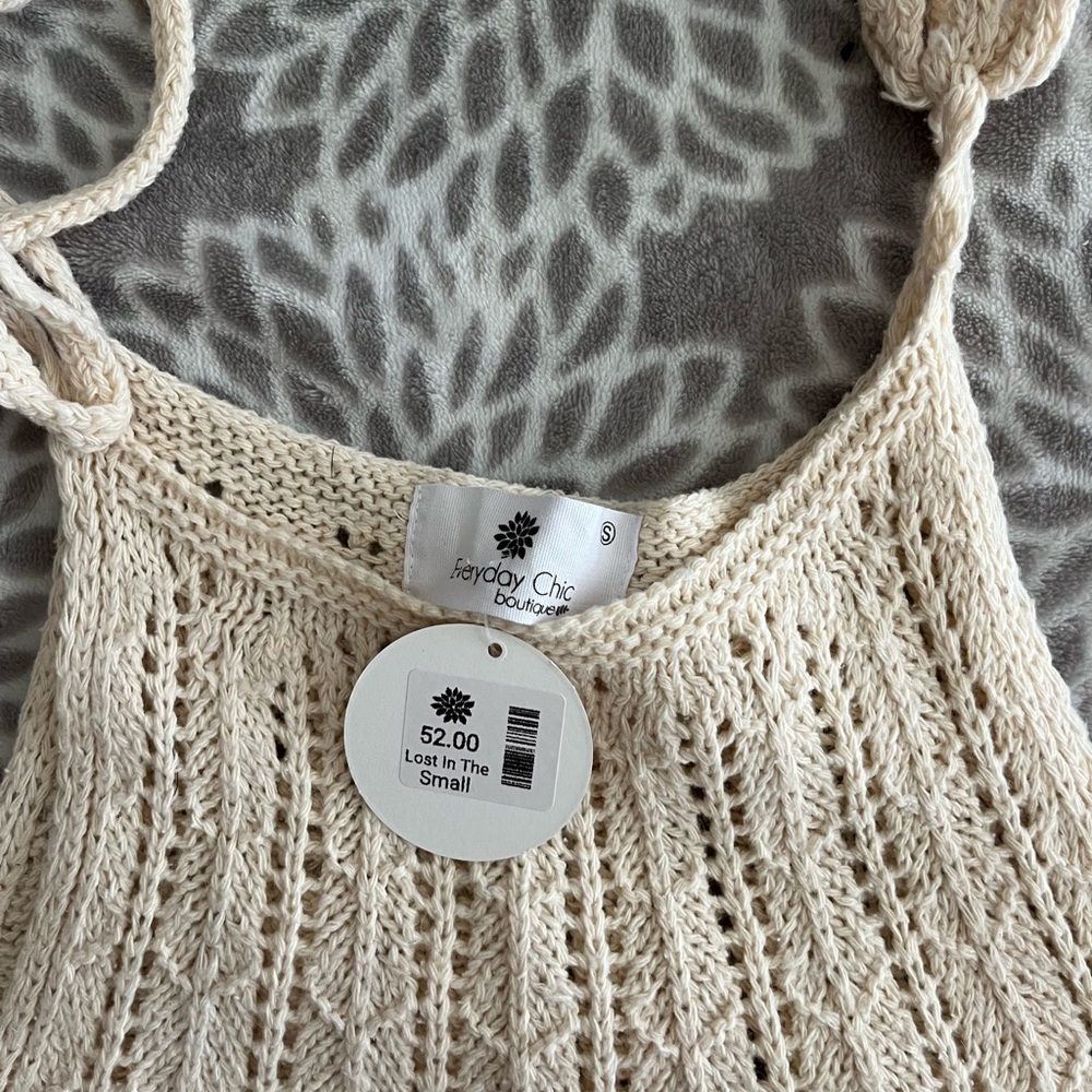 Everyday Chic tank - Picture 2 of 2